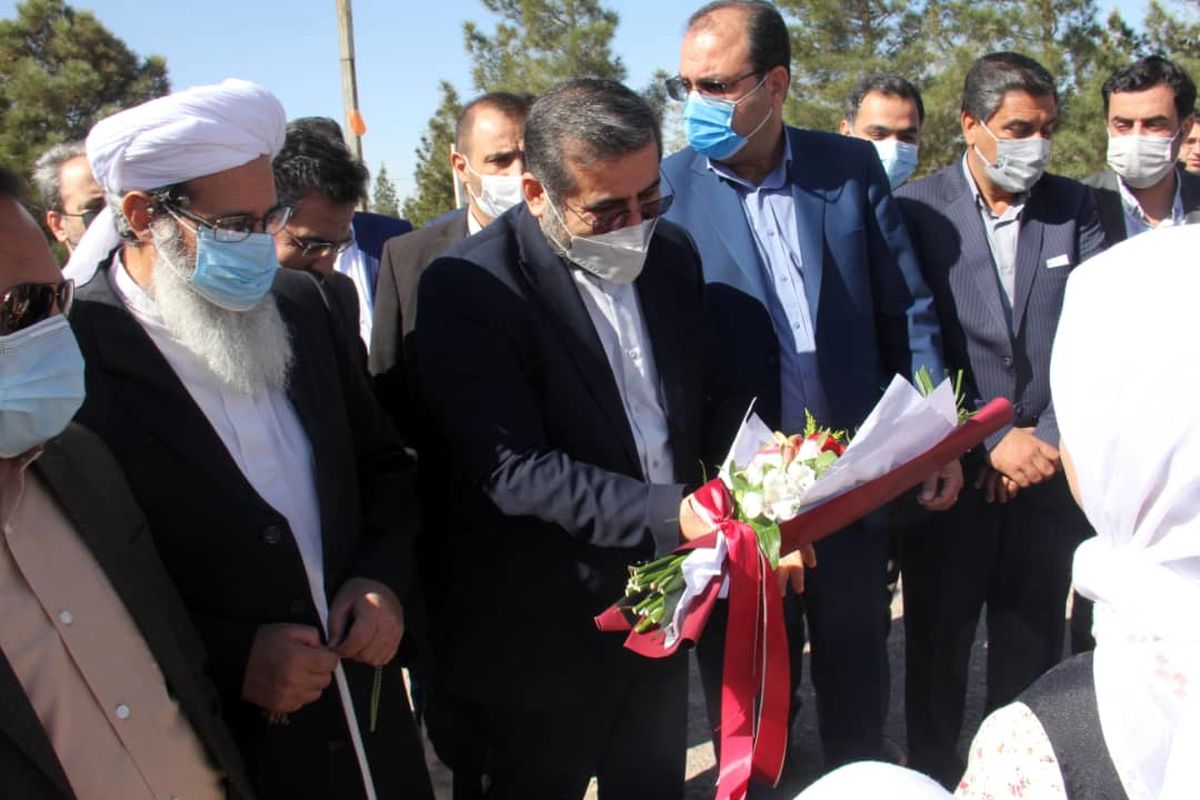 وزیر فرهنگ و ارشاد اسلامی