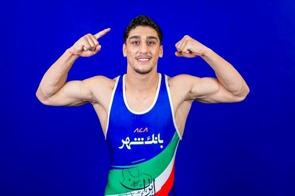 قهرمانی ۹۰ ثانیه ای علیرضا محمدحسینی در کشتی فرنگی جوانان آسیا