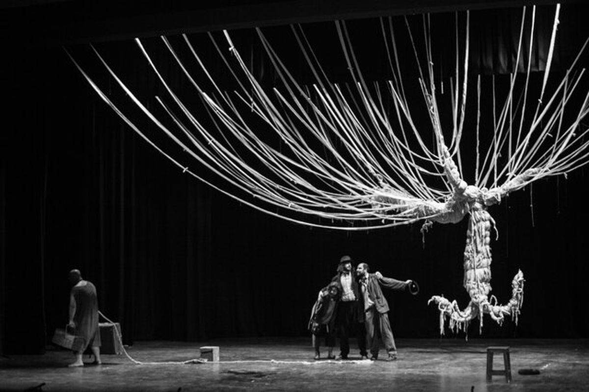 تئاتر در انتظار گودو