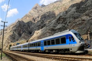 رشد ۹ درصدی جابجایی مسافر در راه آهن جنوب برای امسال ثبت شد