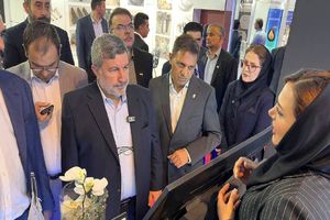 رئیس شورای اطلاع‌رسانی دولت از نمایشگاه ه نفت، گاز، پالایش و پتروشیمی بازدید کرد