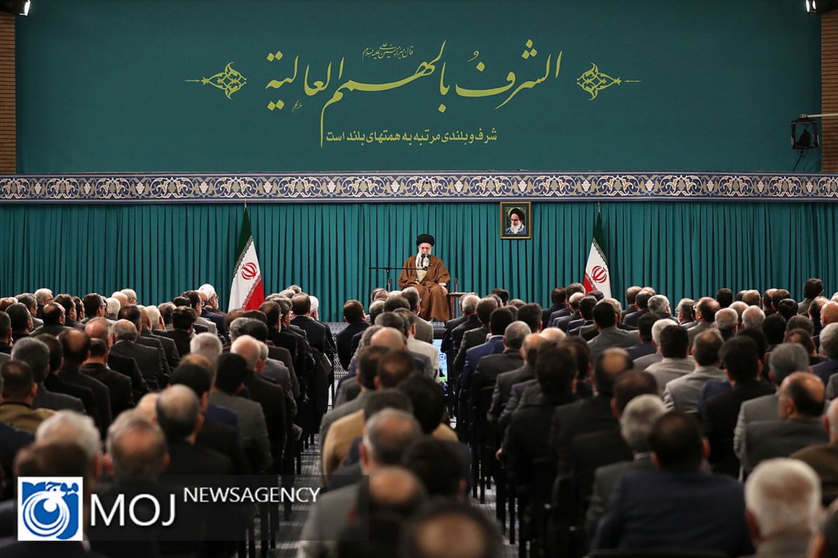 دیدار تولیدکنندگان و فعالان اقتصادی با رهبر انقلاب