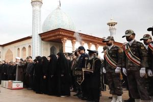 تشییع شهید جان بر کف ارتش در حرم مطهر شاهچراغ (ع)