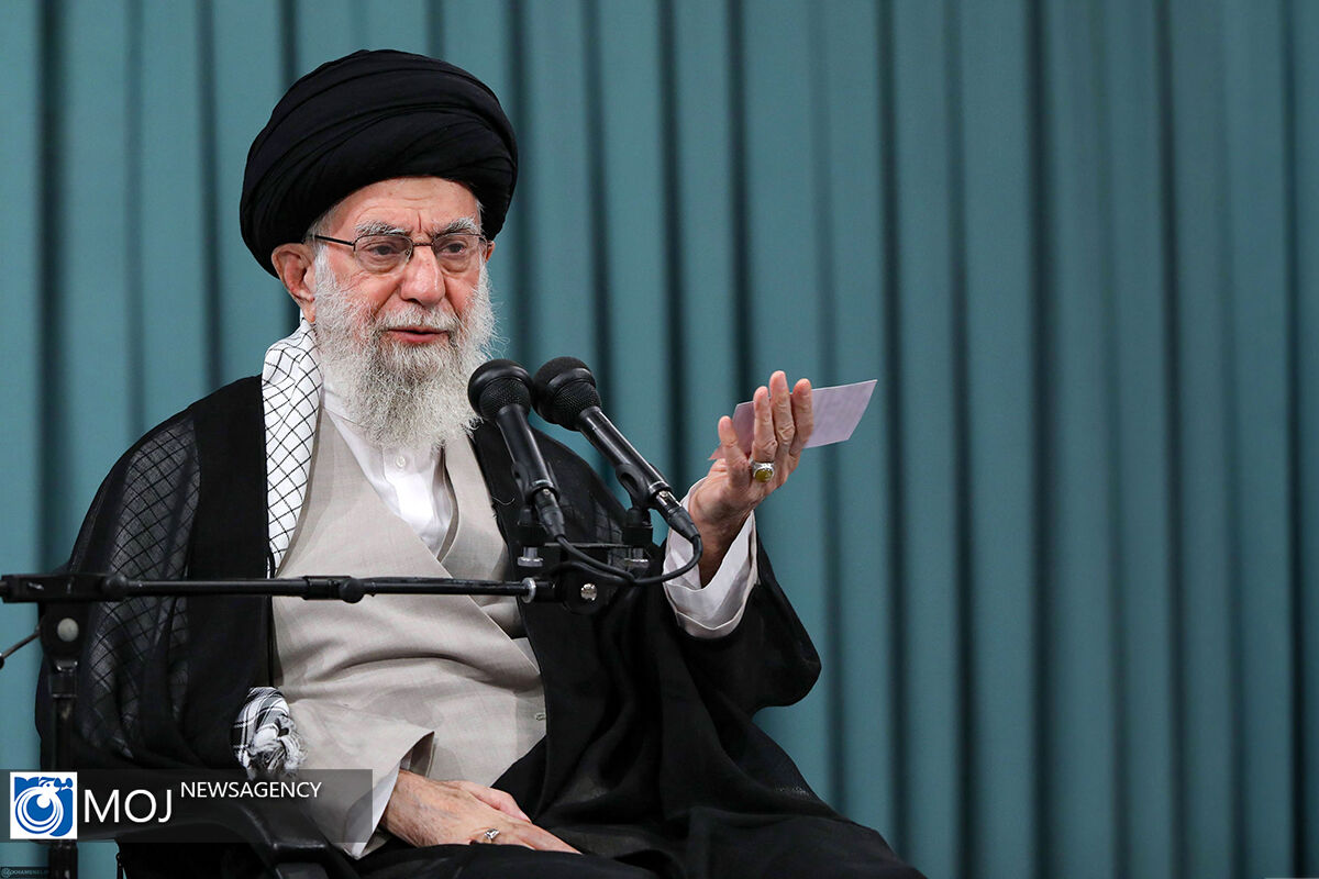 دیدار اعضای ستاد کنگره ملی شهدای استان اردبیل  با رهبر معظم انقلاب اسلامی