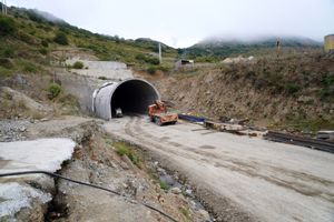 پیشرفت ۷۹ درصدی تونل شمالی ولیعصر محور اردبیل - آستارا