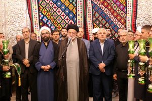 دولت برای حل مشکلات معیشتی مردم تلاش کند