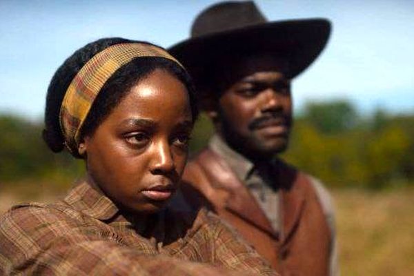 راه‌آهن زیرزمینی هر شب روی آنتن شبکه تماشا می‌رود