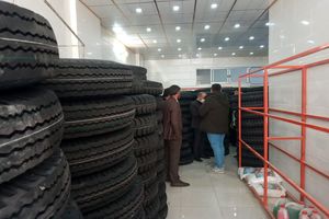 کشف و پلمب انبار احتکار لاستیک در قم