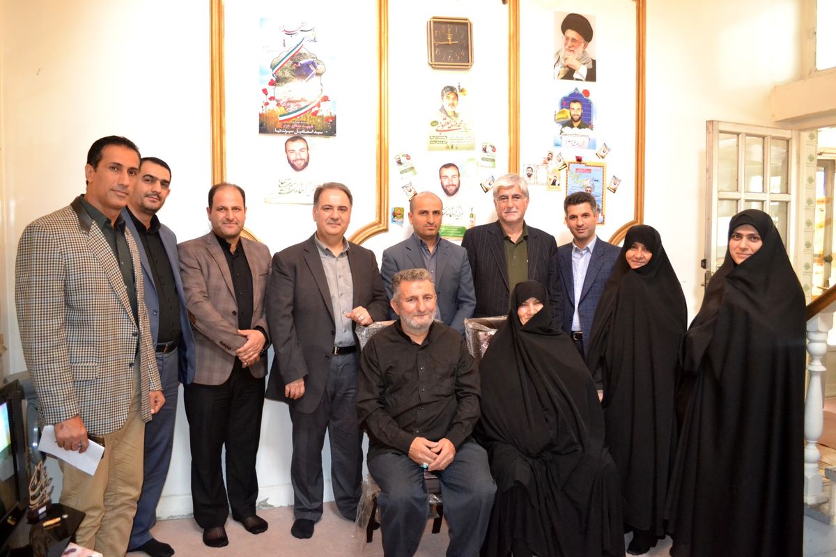 شهيد مدافع حرم