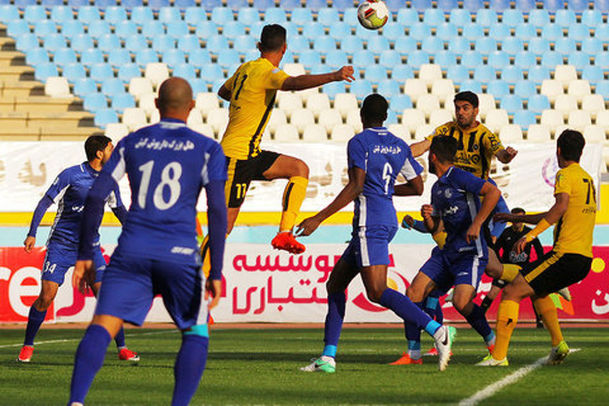 بازی سپاهان و استقلال خوزستان