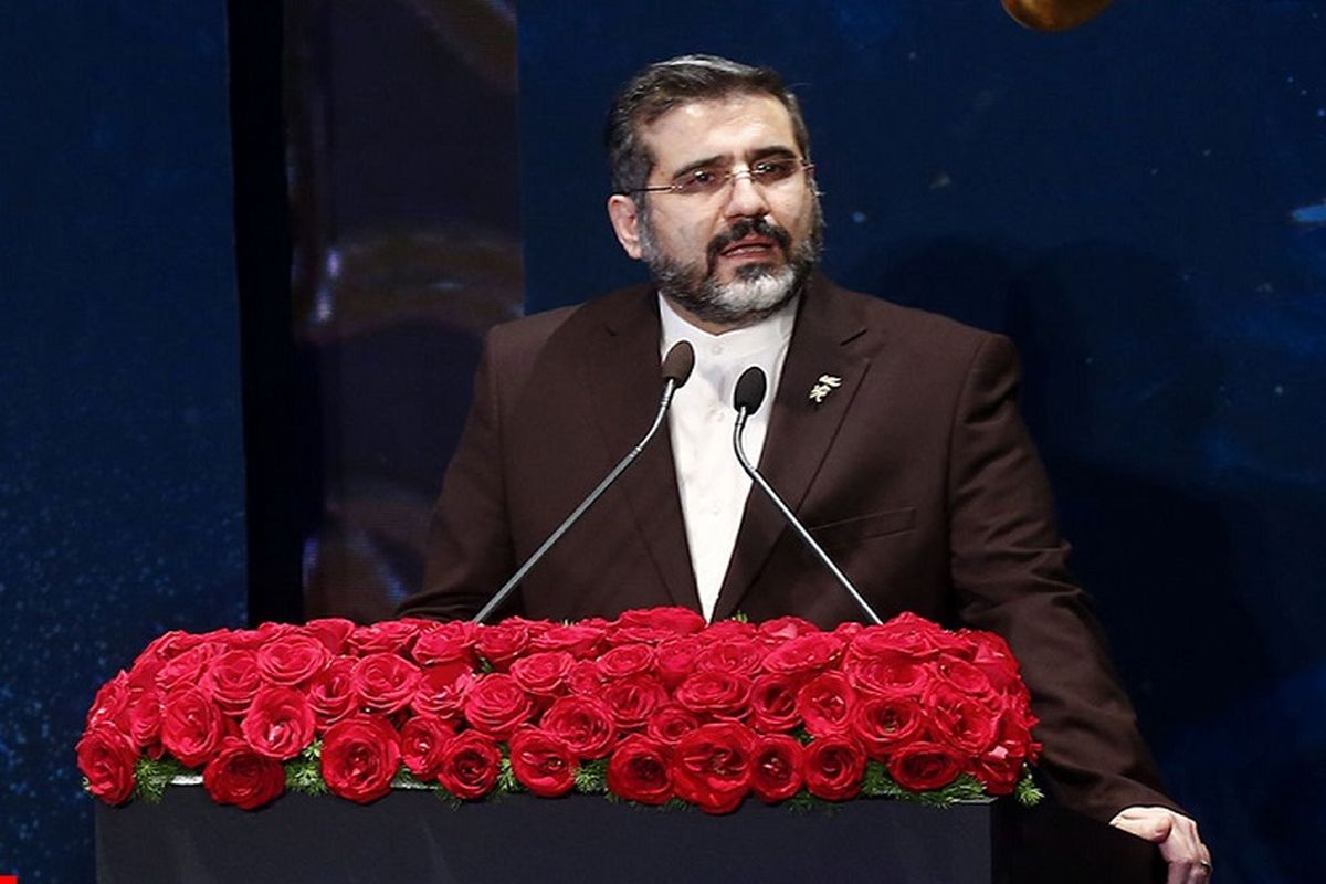 وزیر فرهنگ و ارشاد اسلامی