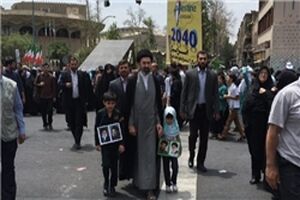 فرزند رهبر معظم انقلاب به جمع راهپیمایان روز قدس پیوست