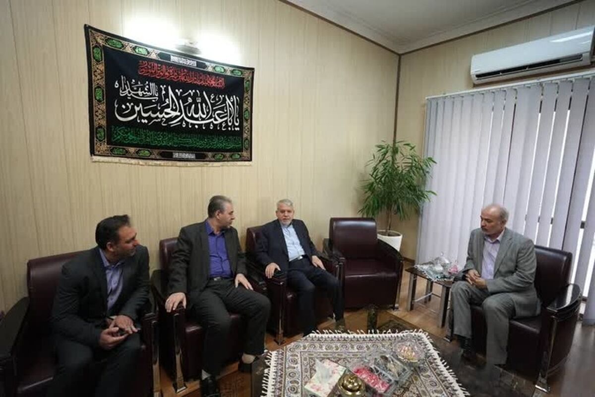 وزیر میراث‌فرهنگی، گردشگری و صنایع‌دستی