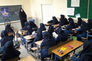 چهار نفر از قم به مرحله کشوری شناسایی معلمان نمونه راه یافتند