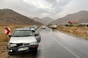 امدادرسانی نیروهای هلال احمر یزد در یک تصادف زنجیره ای