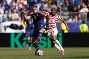 آمریکا با عبور از بوسنی به یک هشتم نهایی جام جهانی رسید 