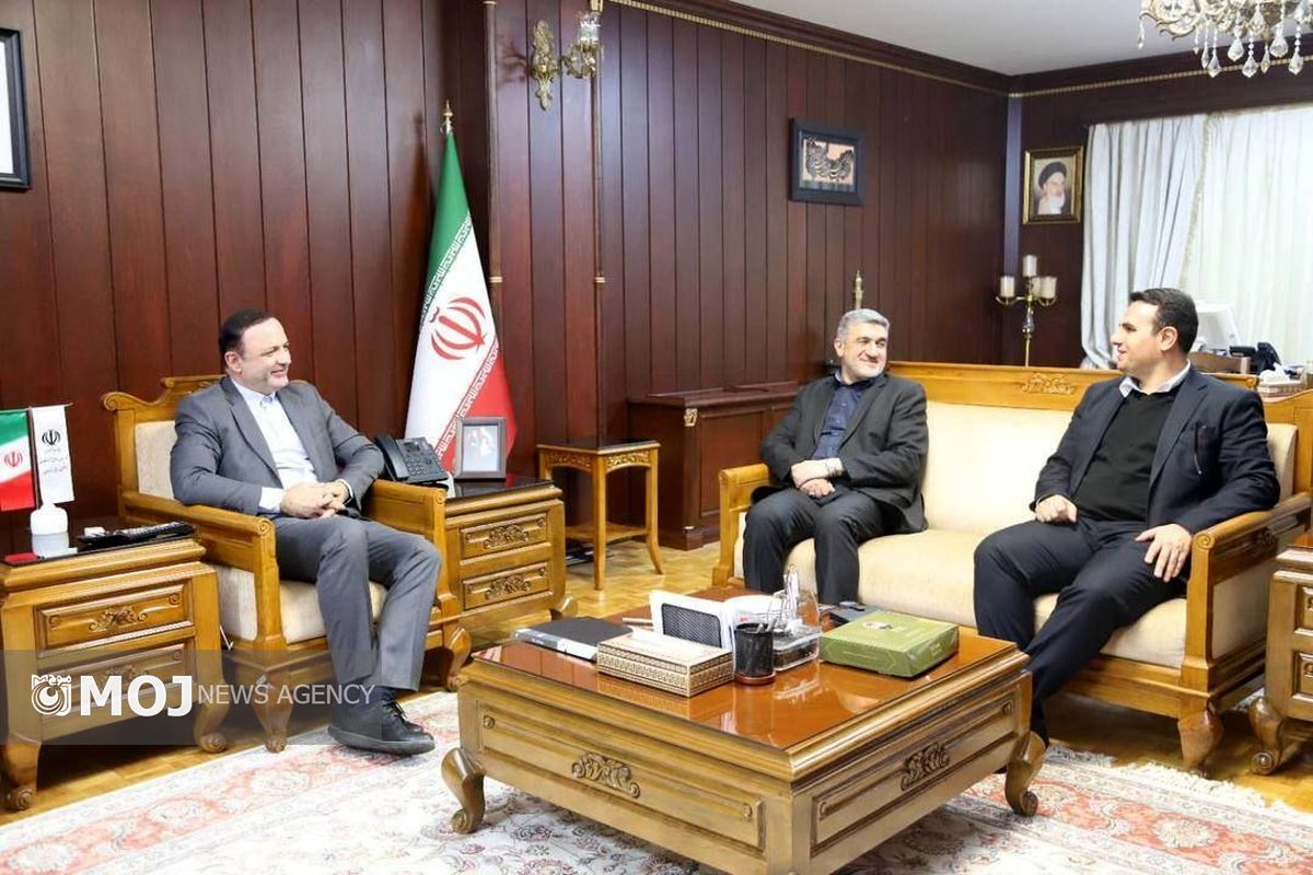 تفاهم نامه بورس و منطقه آزاد کیش