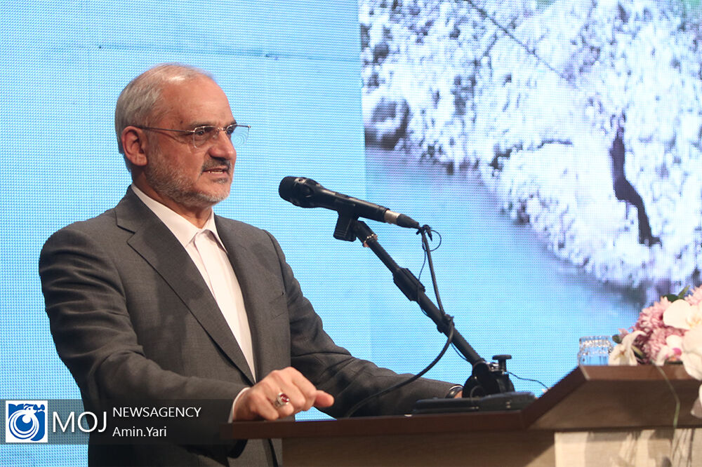 معلمان نهضت سواد آموزی بزودی تعیین تکلیف می شوند/ابزار کنکور، کلنگی بر جان نظام تربیت