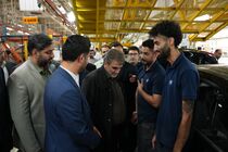 بازدید استاندار سمنان از ظرفیت‌های تولیدی فردا موتورز