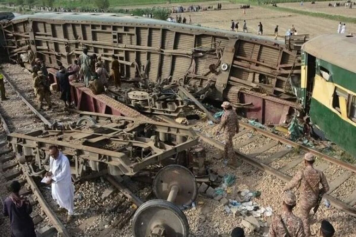 خروج قطار از ریل در پاکستان
