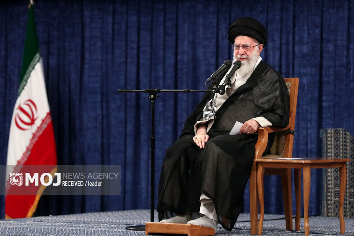 مراسم بزرگداشت شهید رئیسی و شهدای خدمت با حضور رهبر انقلاب اسلامی