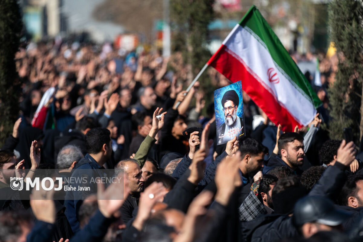 تجمع سوگواران رهبر شهید انقلاب در تهران