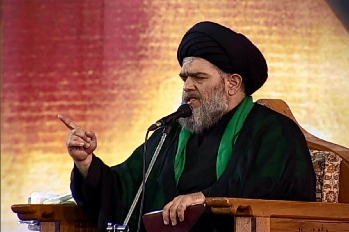 مومنی