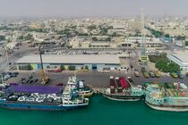 تخلیه و بارگیری بیش‌ از دو میلیون کالا در بنادر غرب هرمزگان