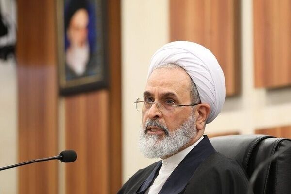 دعوت مدیر حوزه‌های علمیه کشور از مردم برای حضور پرشور در بدرقه تاریخی رهبر شهید 