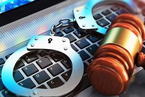 پنج نفر در یزد به دلیل عکاسی از اماکن حساس و تشویش اذهان عمومی دستگیر شدند