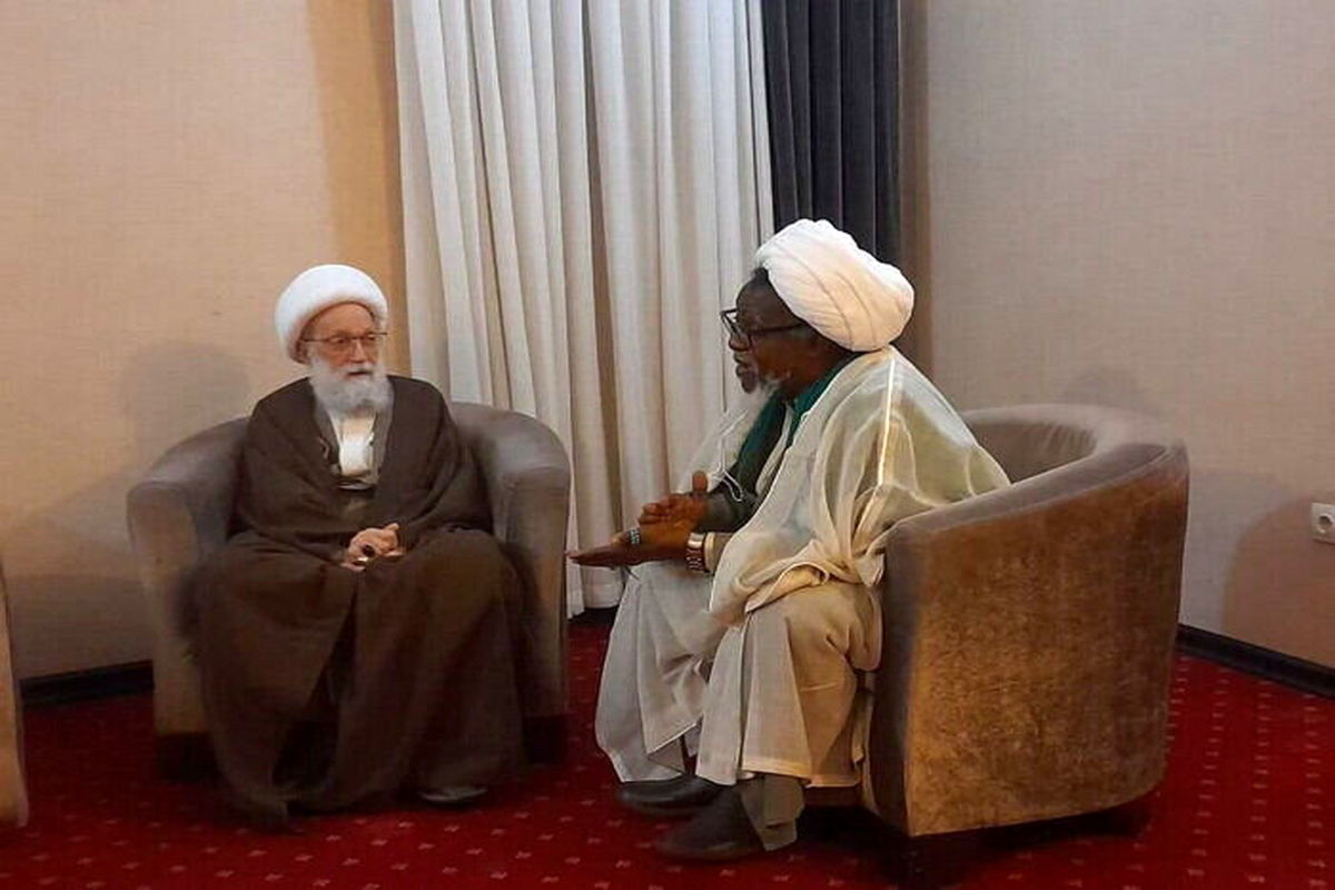 شیخ ابراهیم زکزاکی و آیت‌الله عیسی قاسم در قم دیدارکردند