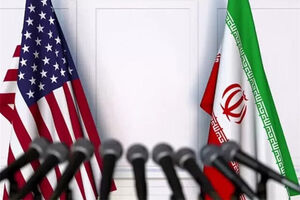 ترامپ با بلوف‌زنی نظامی می‌خواهد ایران را وادار به پذیرش خواسته‌هایش کند