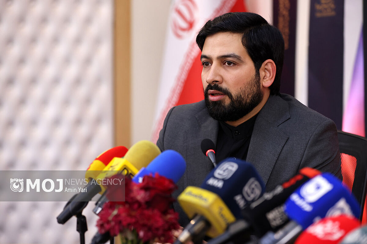 نشست خبری دبیر جشنواره فیلم ۱۰۰