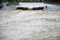 لزوم تسریع تسهیل حریم مسیر رودخانه و اجرای دیوار ساحلی