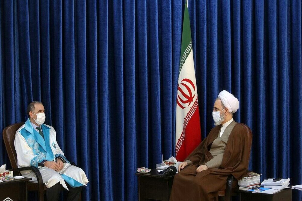 آیت الله علیرضا اعرافی