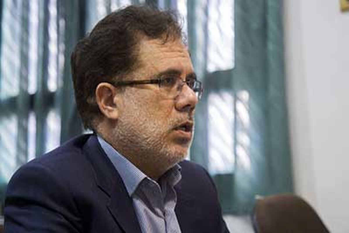 محمود حکمت نیا