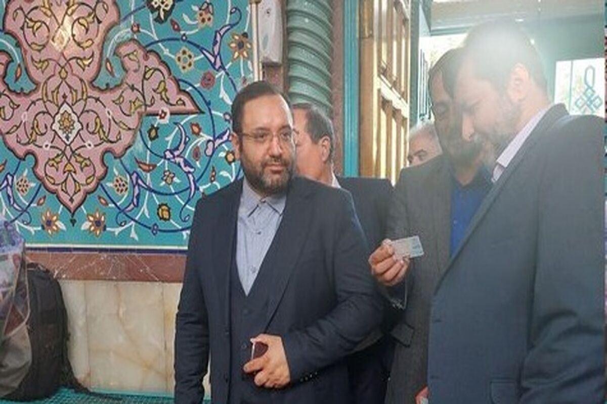 عبدالرحمان معاشر دبیر کل جمعیت گفتمان انقلاب اسلامی