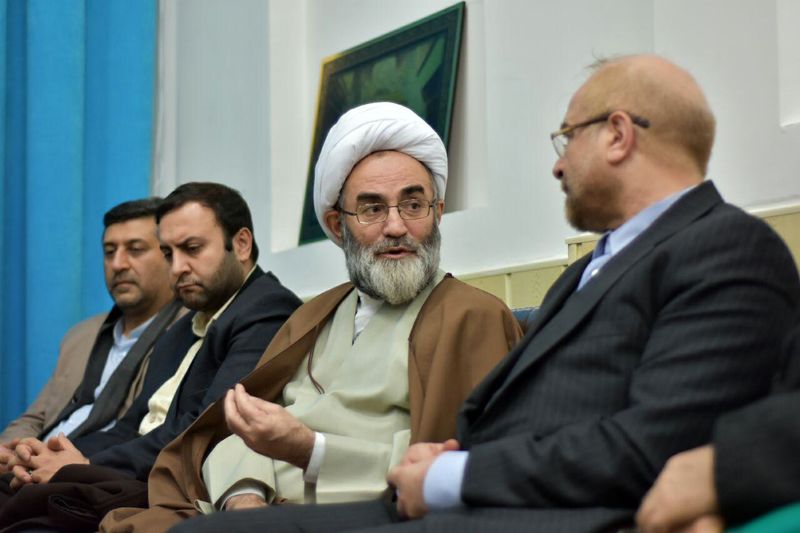 دشمن به دنبال یارگیری از بین تاثیرگذاران جامعه اسلامی است