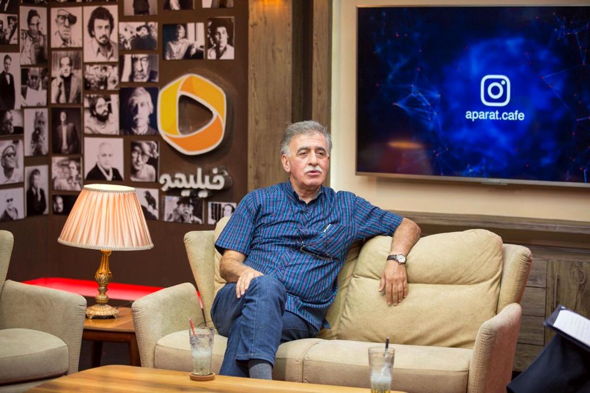 همایون اسعدیان مجری کافه آپارات