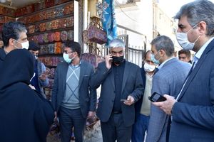 گشت مشترک سراسری به منظور جلوگیری از اشتغال اتباع غیرمجاز در یزد انجام شد/ پلمپ 2 مغازه متخلف