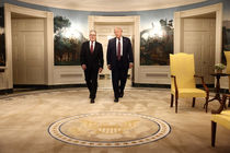 نخست‌وزیر انگلیس و رئیس‌جمهوری آمریکا درباره ایران رایزنی کردند