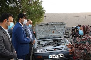 تقدیر وزیر راه و شهرسازی از تنها بانوی مکانیک هرمزگان