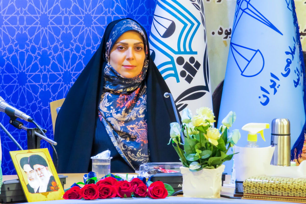 نرگس صلواتی