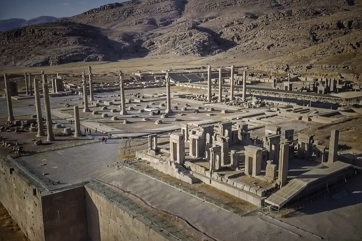 تخت جمشید 