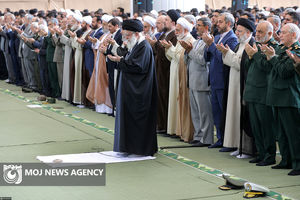 اقامه نماز عید سعید فطر به امامت رهبر انقلاب در مصلی تهران - 1