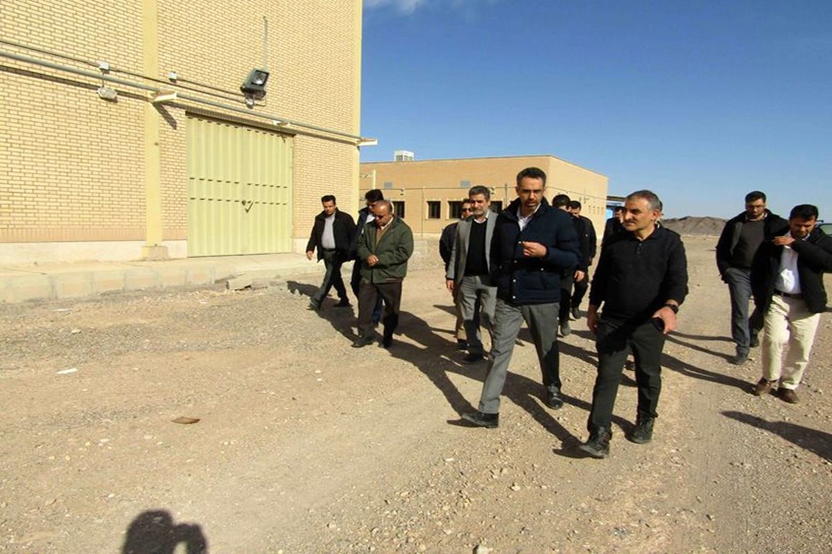 بازدید از روند ساخت نیروگاه زغال‌سنگ سوز طبس