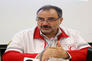 توزیع گسترده چادرهای امدادی جمعیت هلال احمر استان قم در مناطق زلزله زده کرمانشاه 