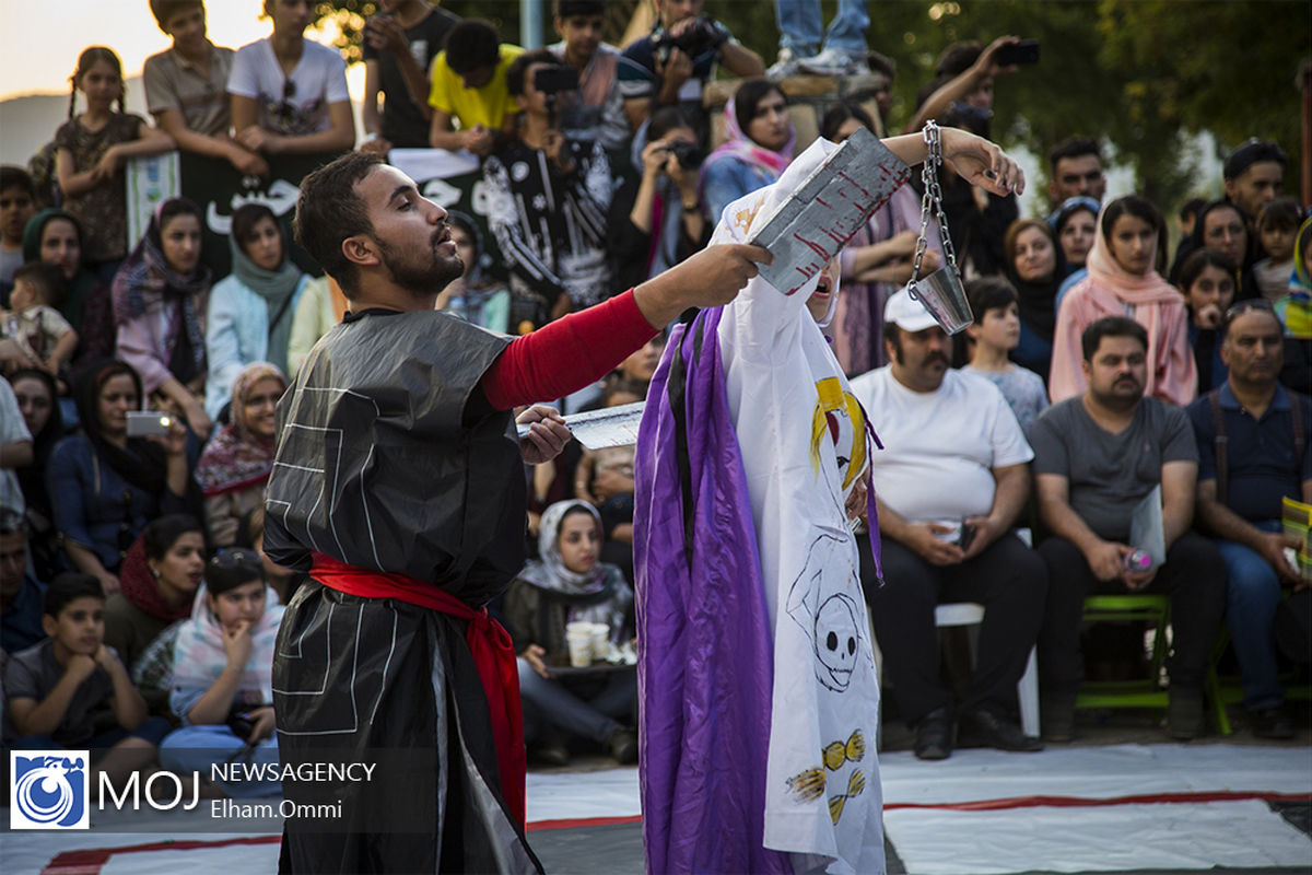 روز پایانی چهاردهمین جشنواره تئاتر خیابانی مریوان