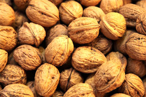 کشف یک تُن گردوی قاچاق درشهرستان نطنز