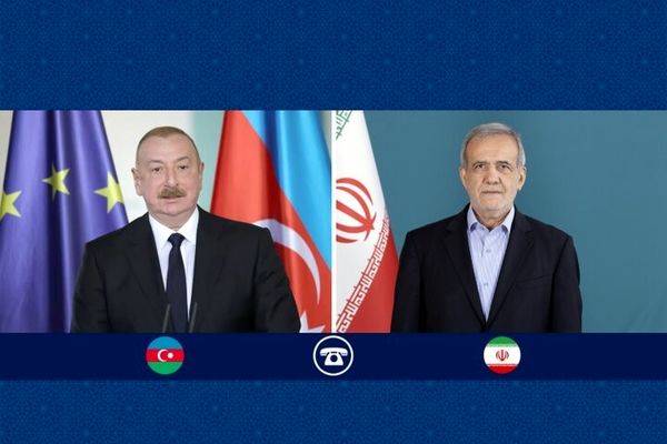 روسای جمهور ایران و جمهوری آذربایجان با یکدیگر گفتگو کردند